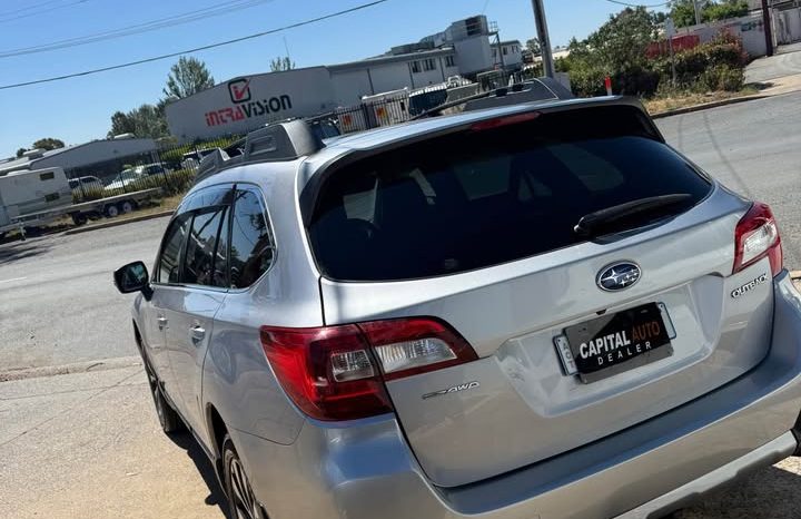 
								Subaru Outback 2017 full									