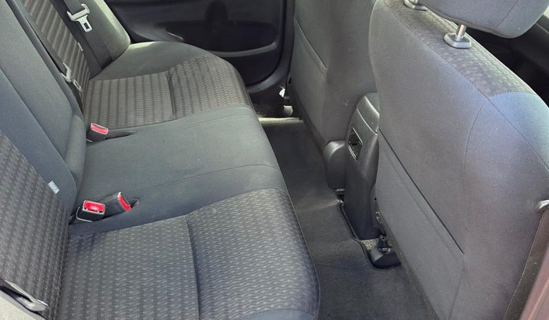 
								Toyota Corolla Ascent 2010 full									