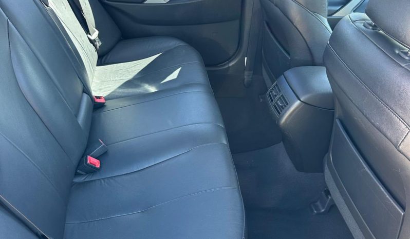 
								Toyota Camry Luxury Hybrid 2009 full									