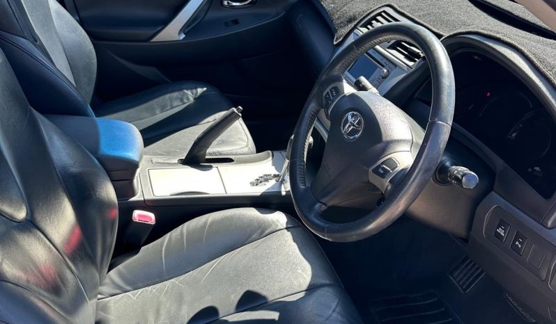 
								Toyota Camry Luxury Hybrid 2009 full									