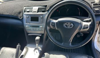 
										Toyota Camry Luxury Hybrid 2009 full									