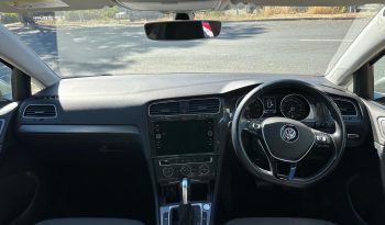 
										Volkswagen Golf 2018 full									