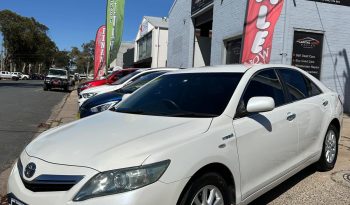 
										Toyota Camry Luxury Hybrid 2009 full									