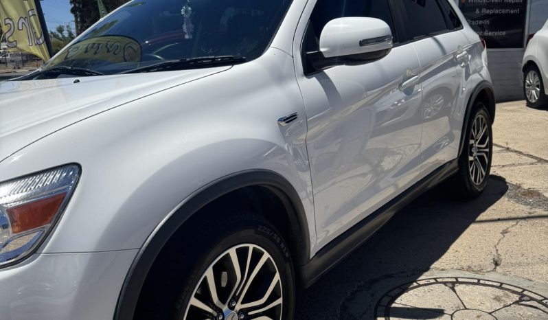 
								Mitsubishi Asx 2017 full									