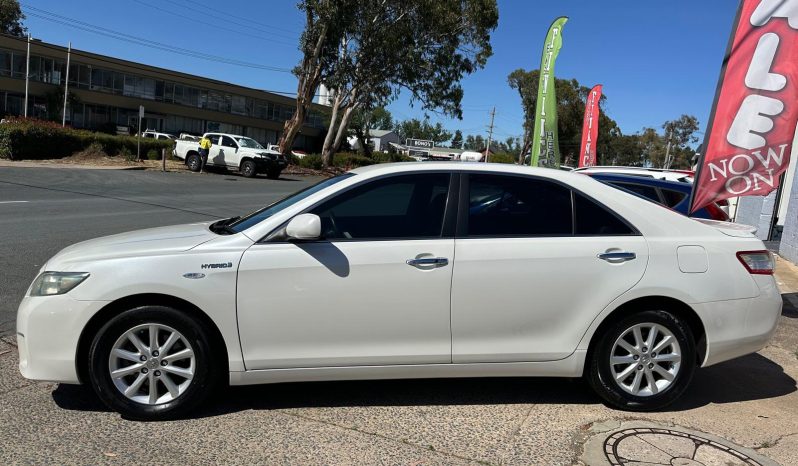 
								Toyota Camry Luxury Hybrid 2009 full									