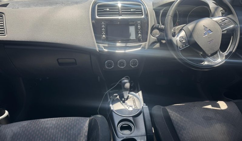 
								Mitsubishi Asx 2017 full									