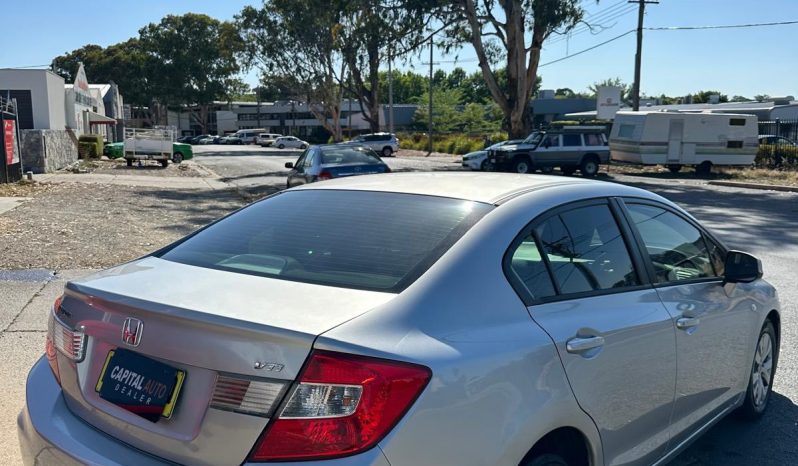 
								Honda Civic 2012 full									