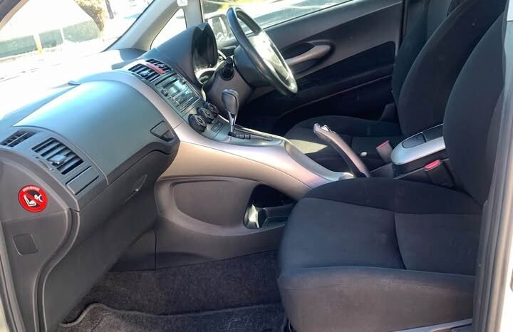 
								Toyota Corolla 2008 full									