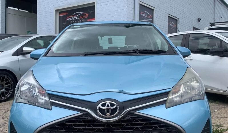 
								Toyota Yaris Ascent 2015 full									