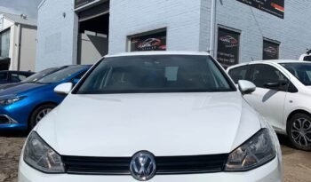 
										Volkswagen Golf 2017 full									