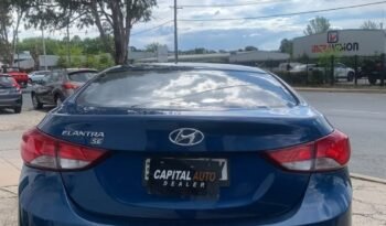 
										Hyundai Elantra 2015 SE full									