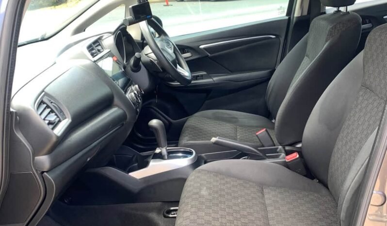 
								Honda Jazz VTi-L 2017 full									