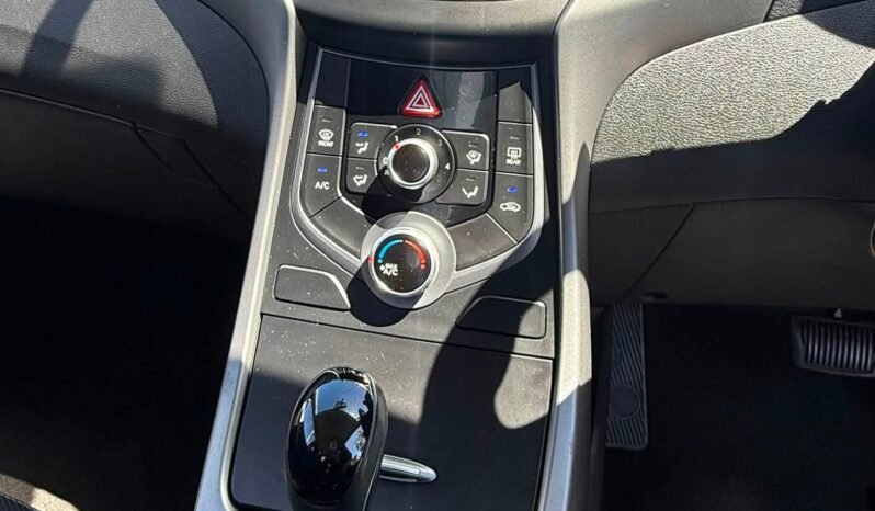 
								Hyundai Elantra 2014 Trophy full									