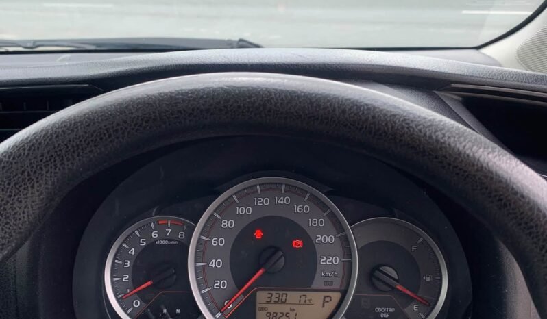 
								Toyota Yaris Ascent 2015 full									