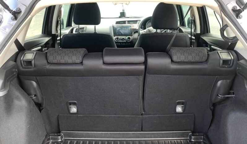 
								Honda Jazz VTi-L 2017 full									