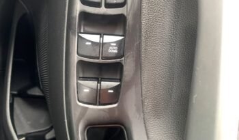 
										Hyundai Elantra 2015 SE full									