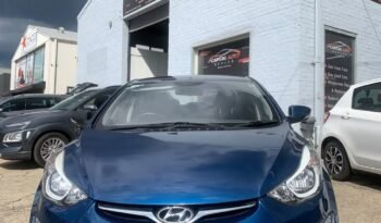
										Hyundai Elantra 2015 SE full									