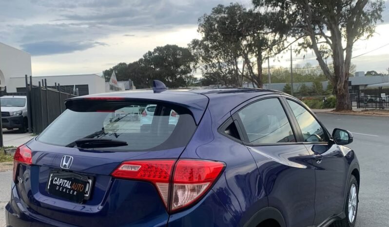 
								Honda HRV Vti 2017 full									
