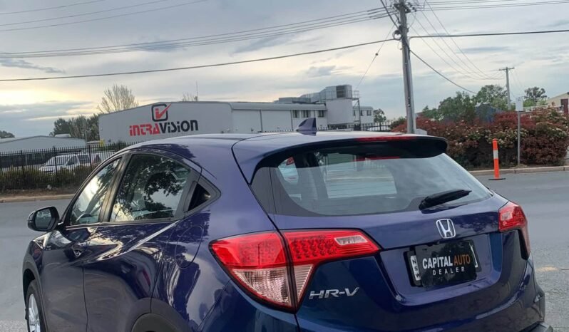 
								Honda HRV Vti 2017 full									