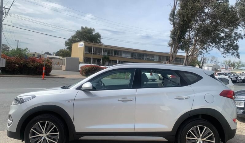 
								Hyundai Tucson Active X 2016 full									
