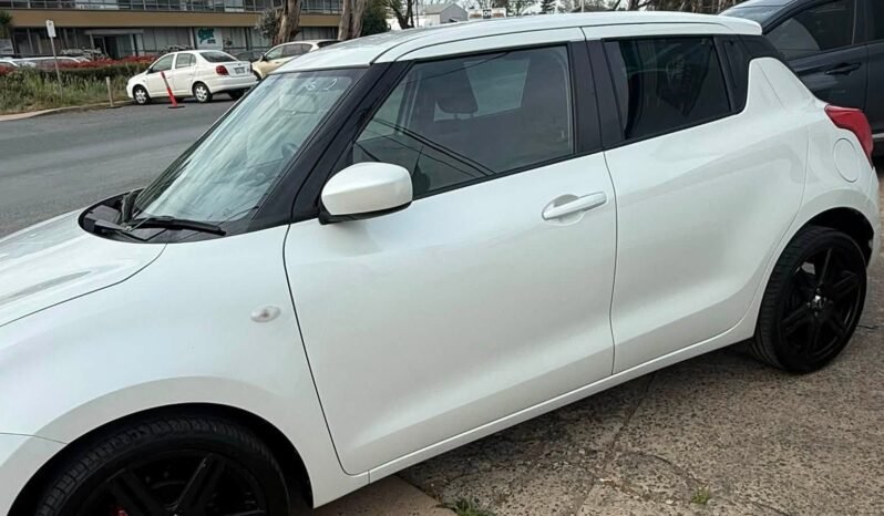 
								Suzuki Swift 2023 full									