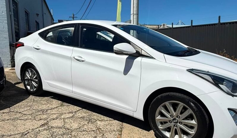 
								Hyundai Elantra 2014 Trophy full									