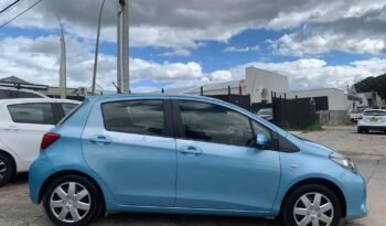 
										Toyota Yaris Ascent 2015 full									